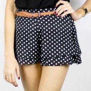 Short Saia Poá Preto