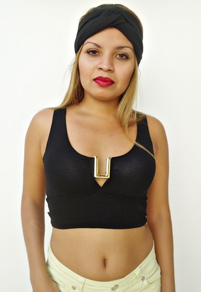 Cropped Preto com ferragem